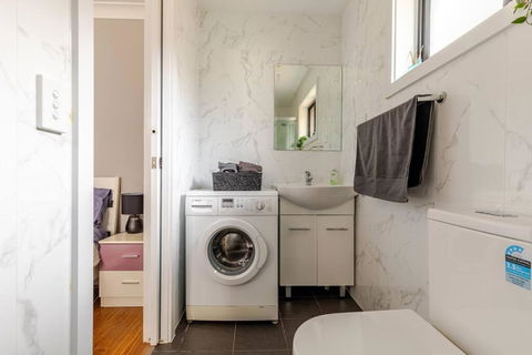 New Granny Flat In Narwee - Accommodation Redcliffe 1