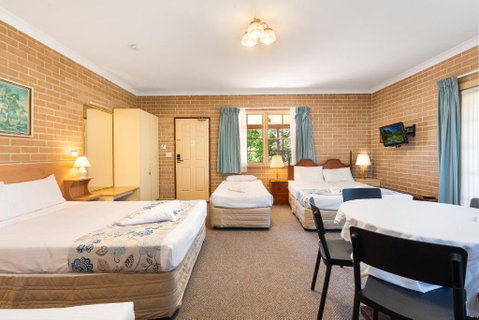 New Inn Motel - Accommodation Redcliffe 3