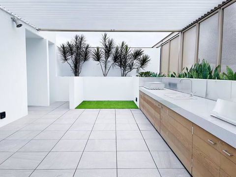New Modern Apartment Next To Westfield Chermside - Accommodation Redcliffe 1