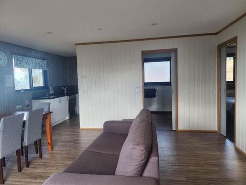 Mount Rumney Escapes - 4 Seaview Devil House - Accommodation Redcliffe 3