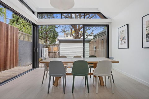 Newtown Haven - Accommodation Redcliffe 2