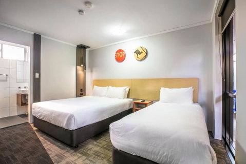 Nightcap At Jamison Hotel - Accommodation Redcliffe 1