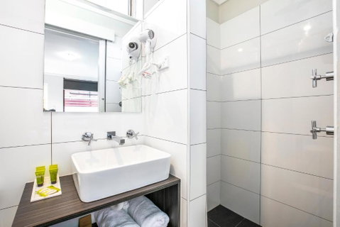 Nightcap At Jamison Hotel - Accommodation Redcliffe 2