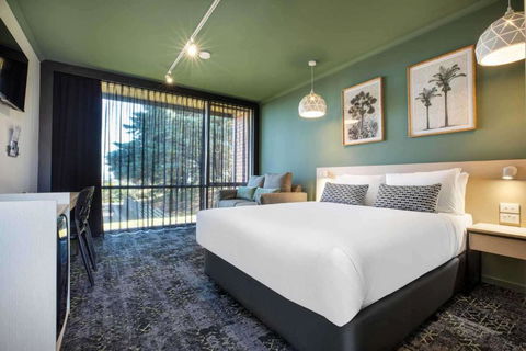Nightcap At Morwell Hotel - Accommodation Redcliffe 0