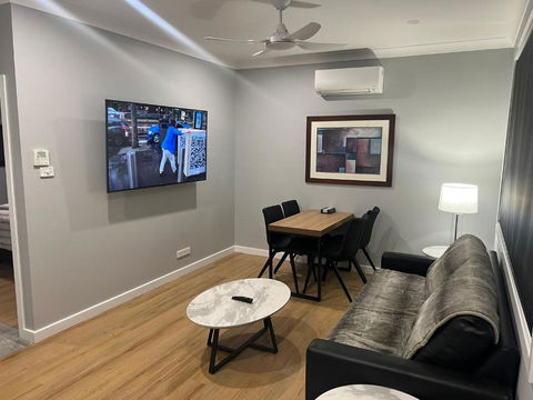 Northcott Lodge - Accommodation Redcliffe 0