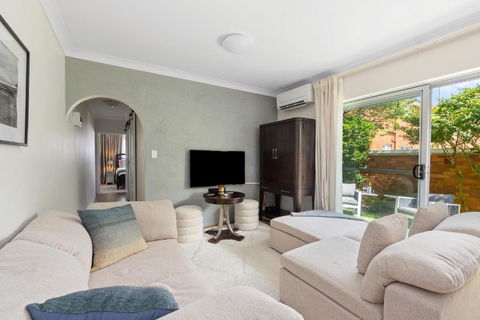Northern Beaches Garden Hideaway - Accommodation Redcliffe 0