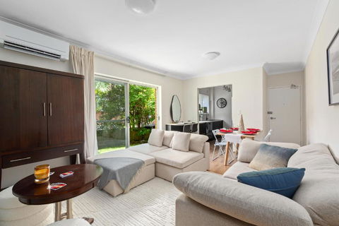 Northern Beaches Garden Hideaway - Accommodation Redcliffe 3