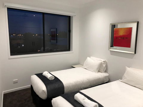Nouveau On Young - Accommodation Redcliffe 3