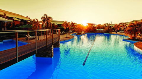 Oaks Cable Beach Resort - Accommodation Redcliffe 1