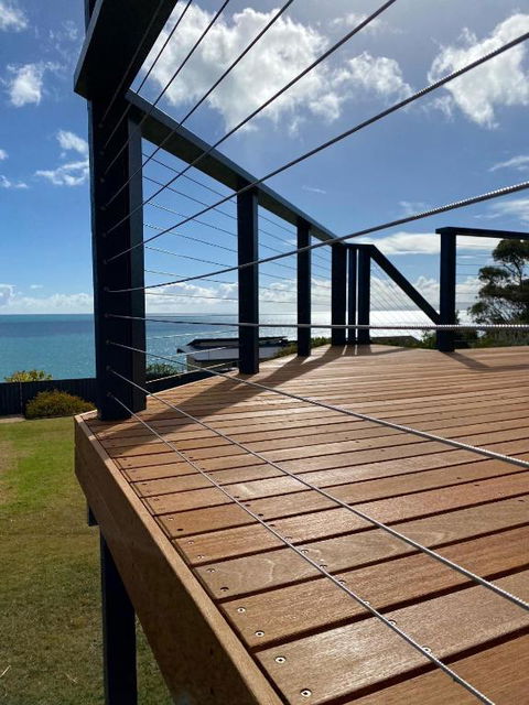 Ocean Blue KI. Absolute Ocean Front, Free WiFi - Accommodation Redcliffe 0