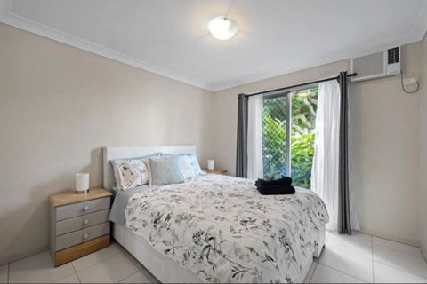 One Bedroom Holiday Rental In Scarborough - Accommodation Redcliffe 2