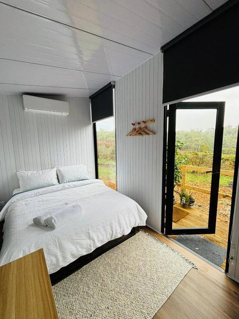 Orange 2 By Tiny Away - Accommodation Redcliffe 3