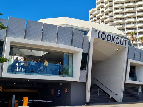 Oceanic Escape 50m To Beach - Accommodation Redcliffe 3