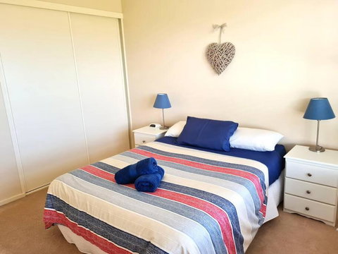 On The Bay - Accommodation Redcliffe 2