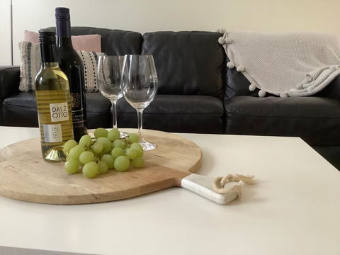 Orange Tree Cottage - Accommodation Redcliffe 2