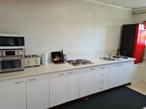 Orchard 2 Bedroom Apartment In Devonport - Accommodation Redcliffe 2