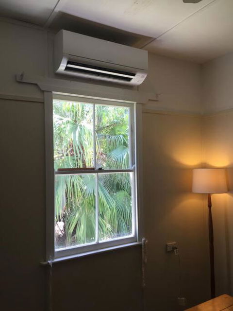 Original Surf Cottage In Heart Of Pottsville Beach - Accommodation Redcliffe 3