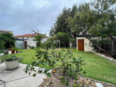 Oxley House - Accommodation Redcliffe 2