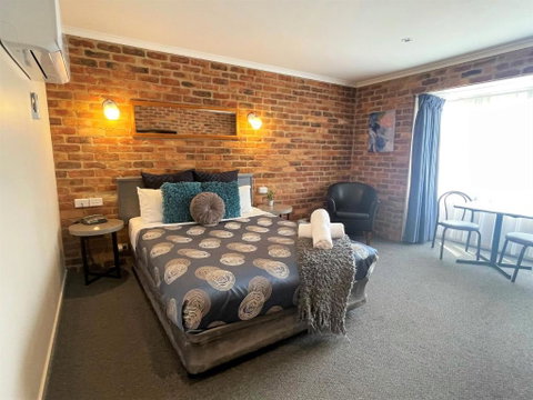 Paddlewheel Motel - Accommodation Redcliffe 1