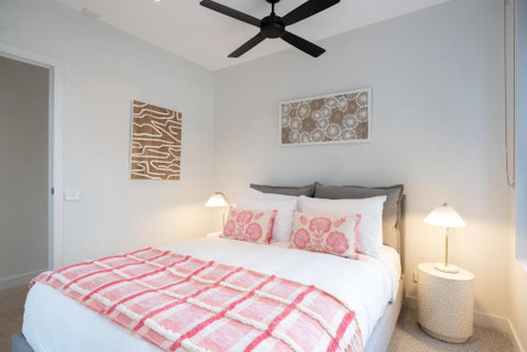 Panoramic View - Albert Park Lake & Shrine Views - Accommodation Redcliffe 3