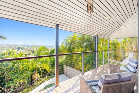 Paradise Palms - Resort Retreat With Panoramic Views - Accommodation Redcliffe 3