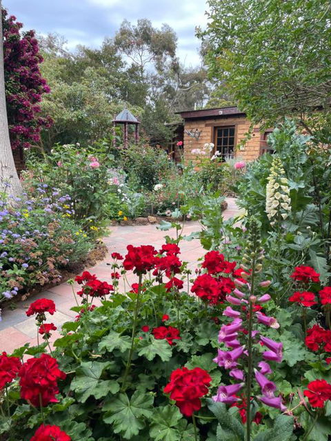 Patricias Garden Studio - Accommodation Redcliffe 0