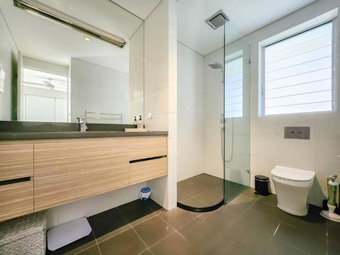 Peaceful 4-Bedroom Family Retreat In Lane Cove - Accommodation Redcliffe 2