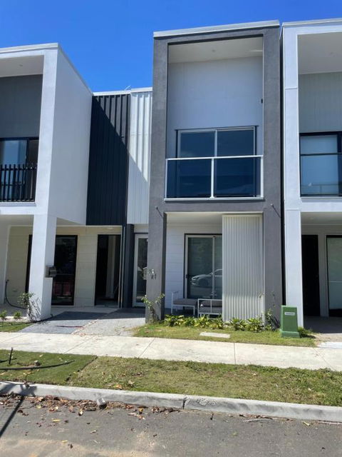 Peaceful Paradise - Accommodation Redcliffe 1