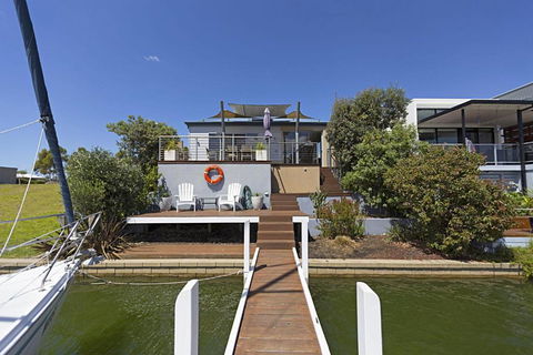 Pelican Landing - Accommodation Redcliffe 3