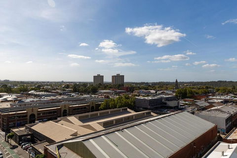 Penthouse Apartment Collingwood - Accommodation Redcliffe 1
