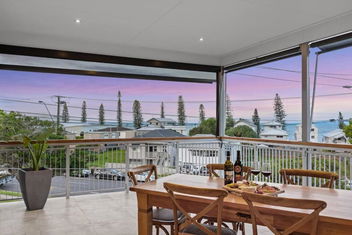 Penthouse - Scarborough Beach Break Holidays with Accommodation Redcliffe