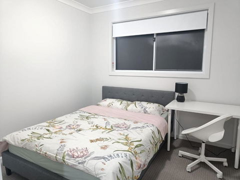 Peaceful Room In Modern And Spacious Baulkham Hills Home - BH2 - Accommodation Redcliffe 0