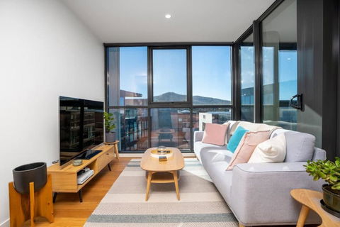 Perfectly Located 1BR BA Apartment - Accommodation Redcliffe 0