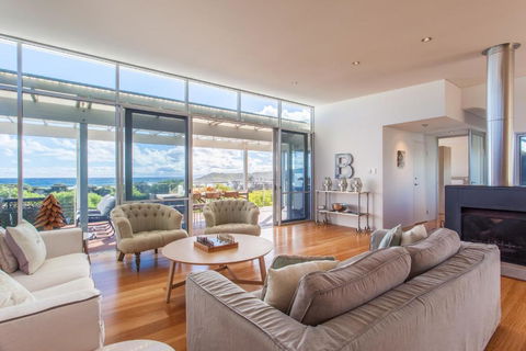 Percy Street I Private Properties - Accommodation Redcliffe 1