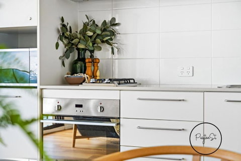 Perfect Penthouse - WiFi Included - Accommodation Redcliffe 2