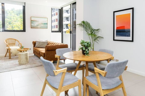 Perfect Stay Rosebery I Zetland WI-Fi Netflix Gym Pool - Accommodation Redcliffe 0