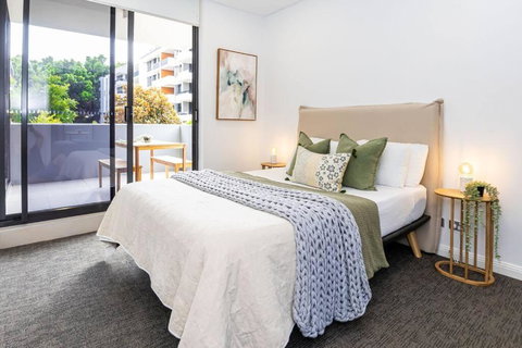 Perfect Stay Rosebery I Zetland WI-Fi Netflix Gym Pool - Accommodation Redcliffe 3