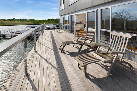 Pier 37 - Accommodation Redcliffe 1