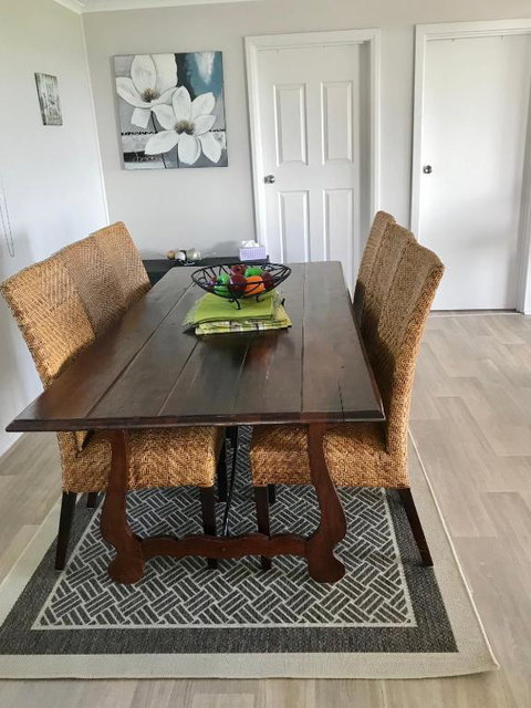 Pine View Holiday Rental - Accommodation Redcliffe 3
