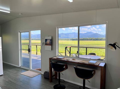 Pinnacolo Farm Stay - Accommodation Redcliffe 3
