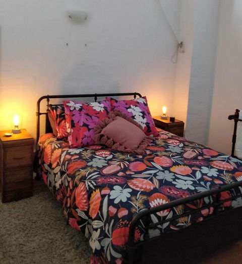 Pips On Mitchell - Beautiful Historic Apartment - Accommodation Redcliffe 1