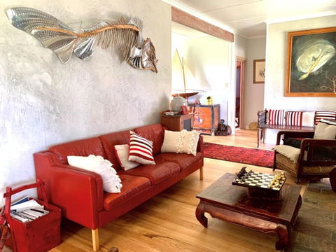 Pomegranite Beach House - Accommodation Redcliffe 2