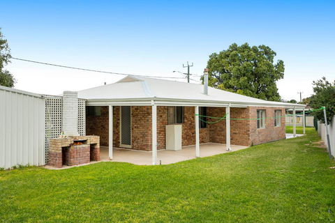 Ponderosa - Dunes Right On You Doorstep - Accommodation Redcliffe 2