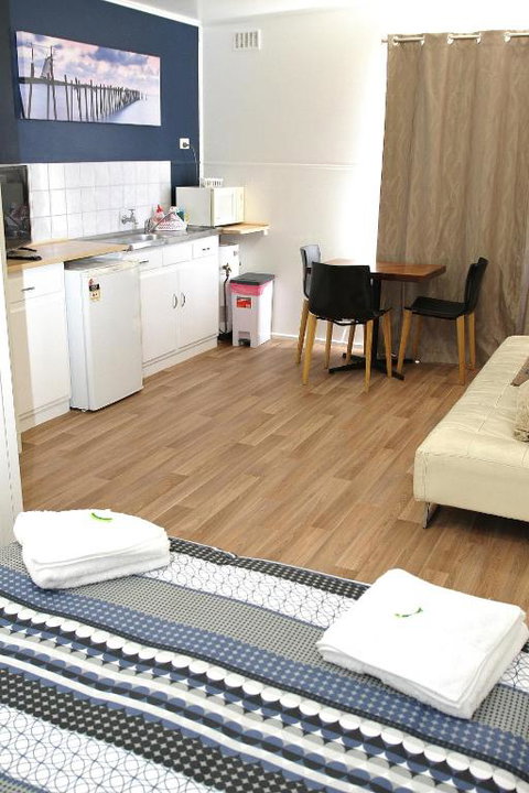 Port Lincoln Caravan Park - Accommodation Redcliffe 3