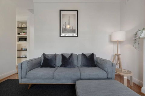 Port Phillip Bay Perfection In Albert Park - Accommodation Redcliffe 3