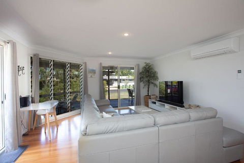 Rainbow Tides - Accommodation Redcliffe 3