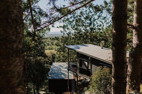 Rainforest Gardens - Luxury Hillside Accomodation With Views To Bay & Islands - Accommodation Redcliffe 2
