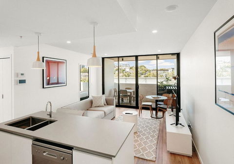Rambla At Perry House - Accommodation Redcliffe 2