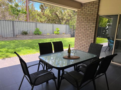 Premium Barossa Getaway - Accommodation Redcliffe 2
