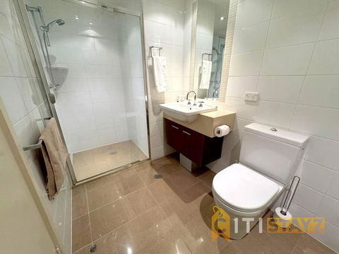 Pretty Penthouse - Close To ANU - Accommodation Redcliffe 2